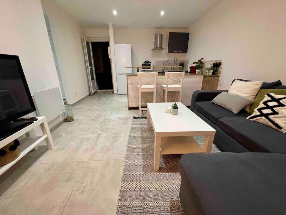 Toulon: Superbe Appartement Atypique 2 Chambres Buitenkant foto