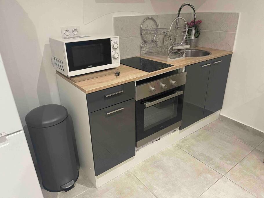 Toulon: Superbe Appartement Atypique 2 Chambres Buitenkant foto